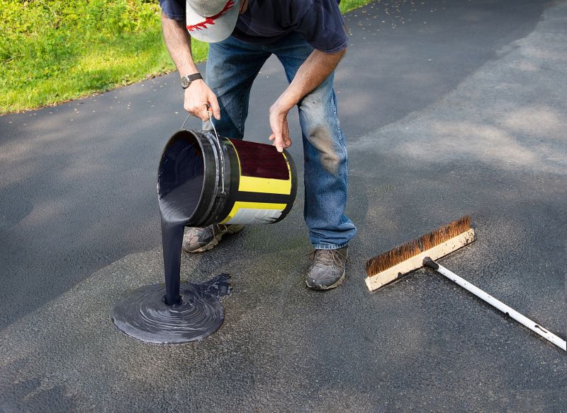 Local Driveway Tarring Service pros at work